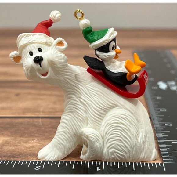 1995 HALLMARK KEEPSAKE ORNAMENT QX6117 POLAR COASTER BEAR PENGUIN ON SLED - Picture 5 of 10